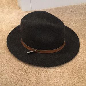 Felt hat